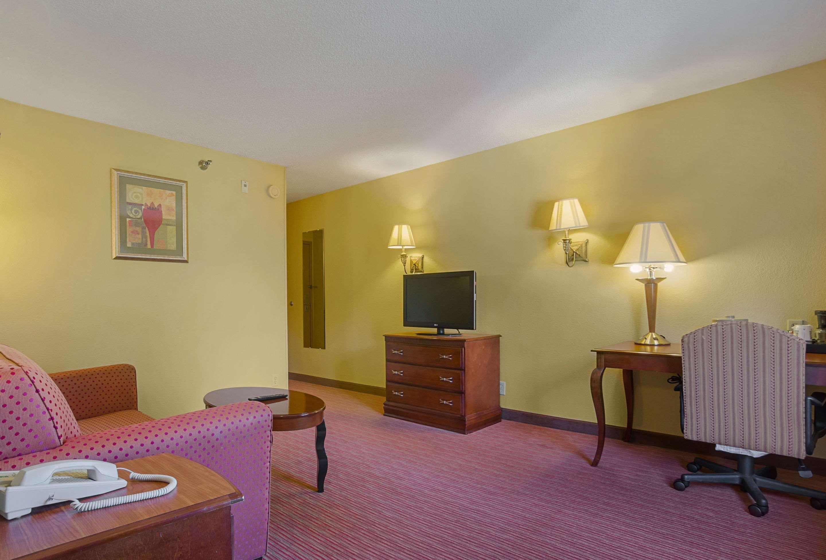 Surestay Plus Hotel By Best Western Durham Medical Center Ngoại thất bức ảnh