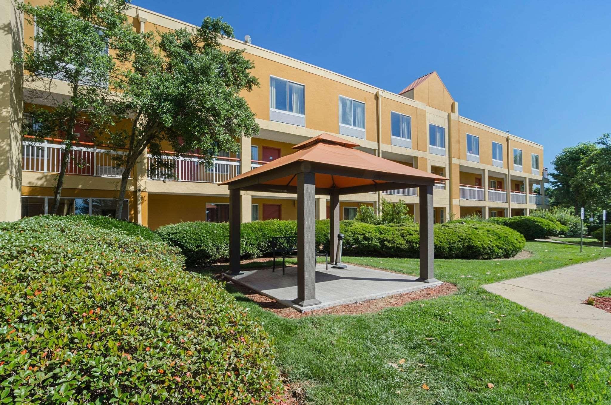 Surestay Plus Hotel By Best Western Durham Medical Center Ngoại thất bức ảnh